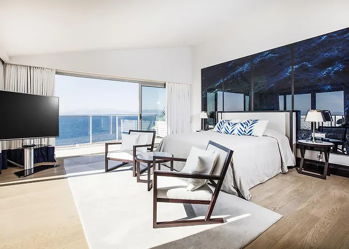 Corner Suite